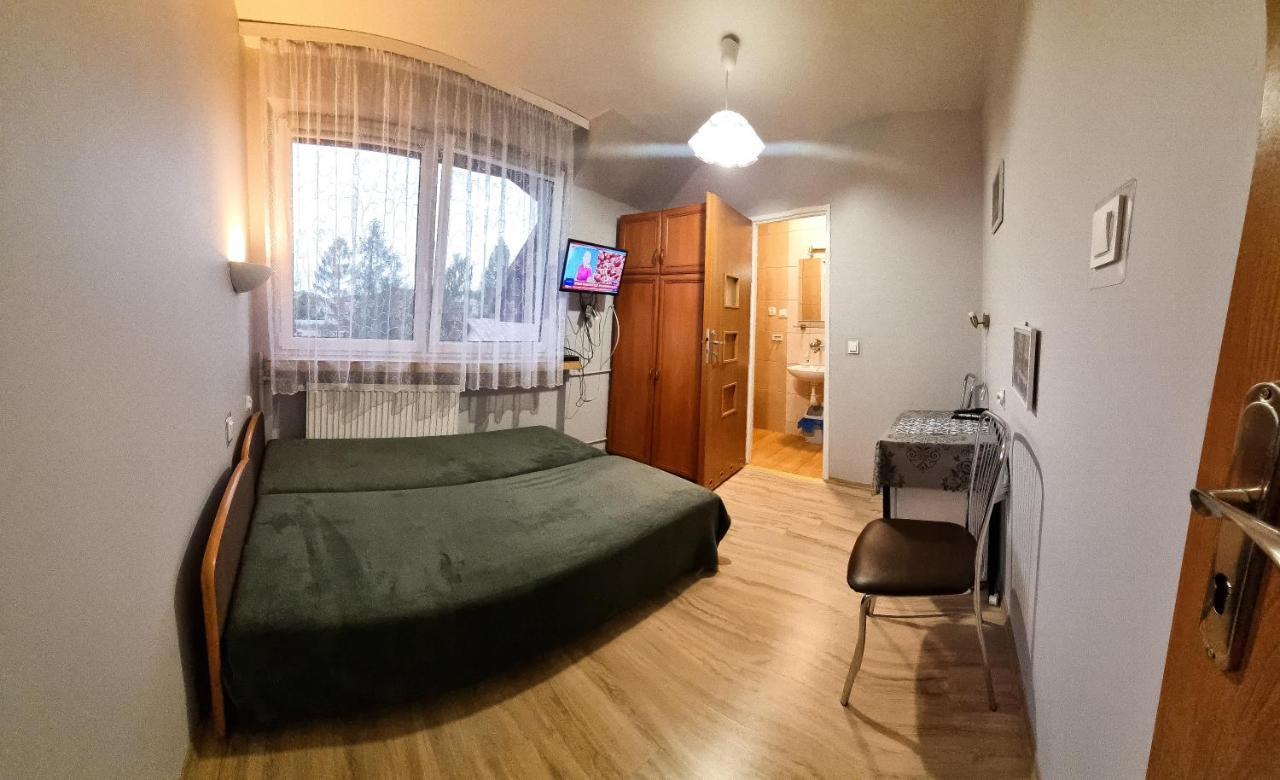 Pokoje Goscinne Duszniki Zdroj Luaran gambar